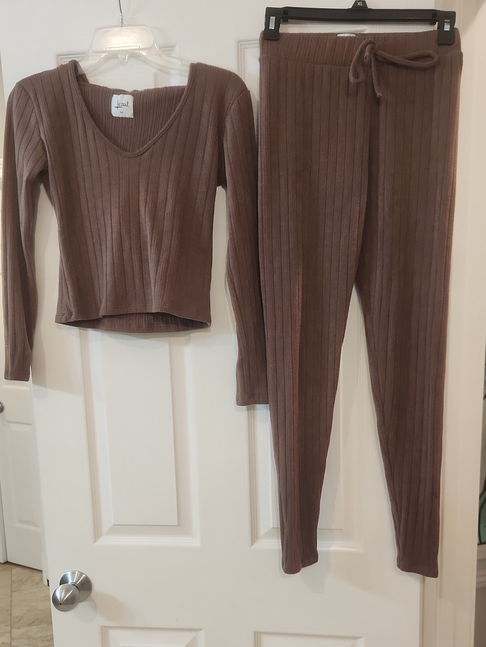 Cozy Ribbed Knit Set - Brown Long Sleeve Top W/hoodie & Jogger Pants